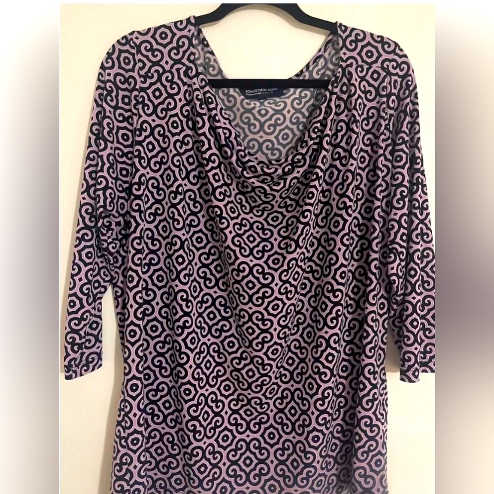 1X Plus Jones New York Woman Signature Purple LAVENDAR PATTERN with 3/4 Sleeves